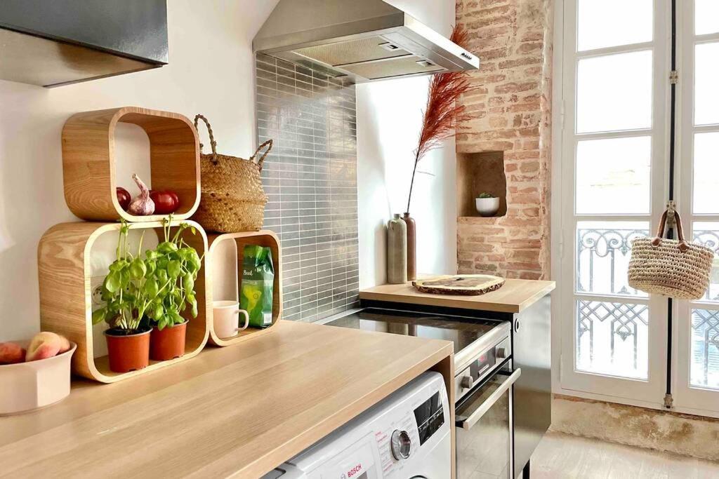 Tres Bel Appartement De 60M2 En Centre Ville Lavaur  Ngoại thất bức ảnh