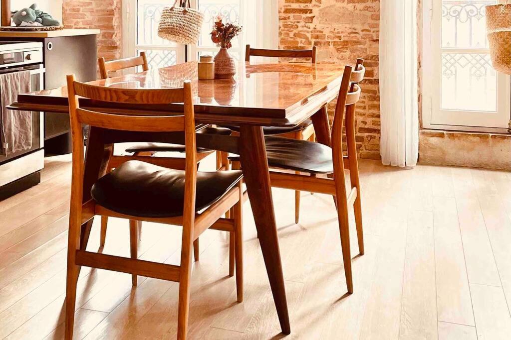 Tres Bel Appartement De 60M2 En Centre Ville Lavaur  Ngoại thất bức ảnh