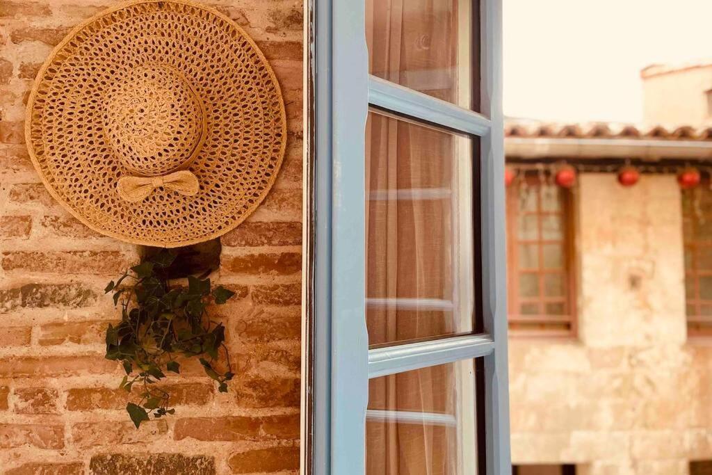 Tres Bel Appartement De 60M2 En Centre Ville Lavaur  Ngoại thất bức ảnh
